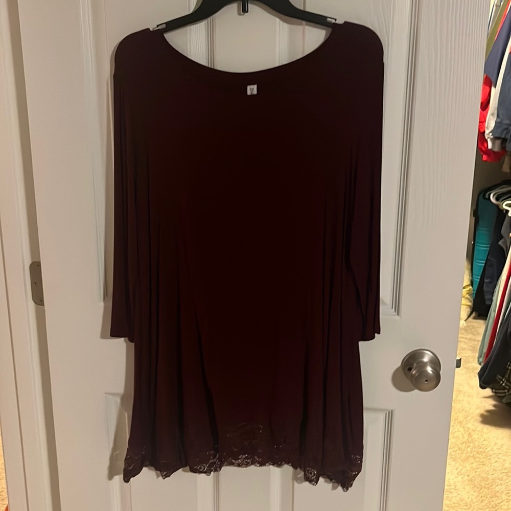 Long maroon tunic with lace on bottom
